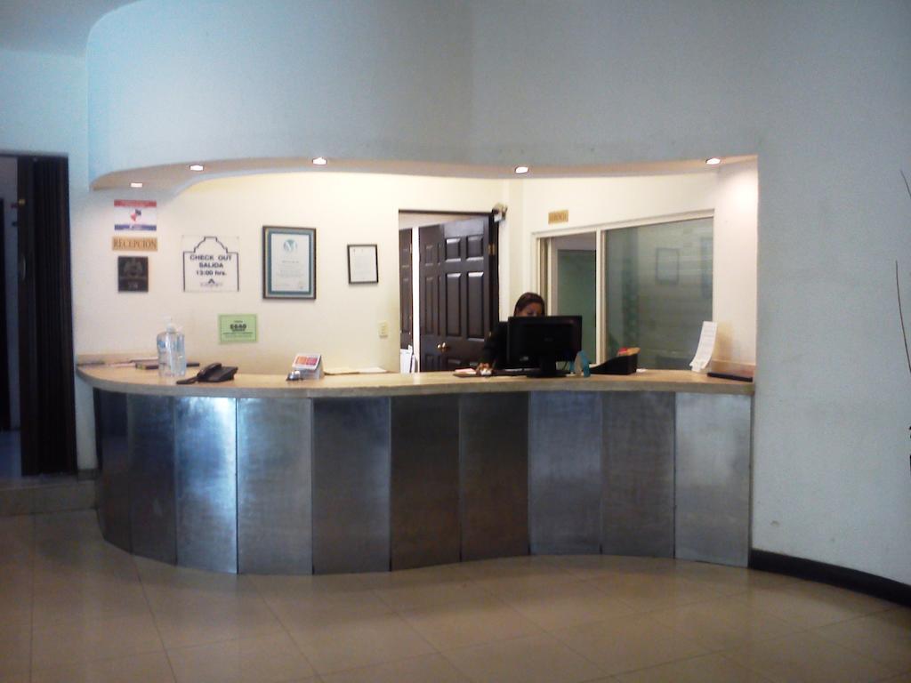 Hotel Plaza del Arco - Monterrey Esterno foto